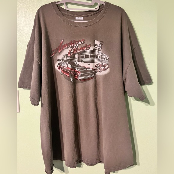 American Classics Car Drive Up & Dig In! Diner Graphic Print Gildan T-Shirt. 3X. - Picture 3 of 11